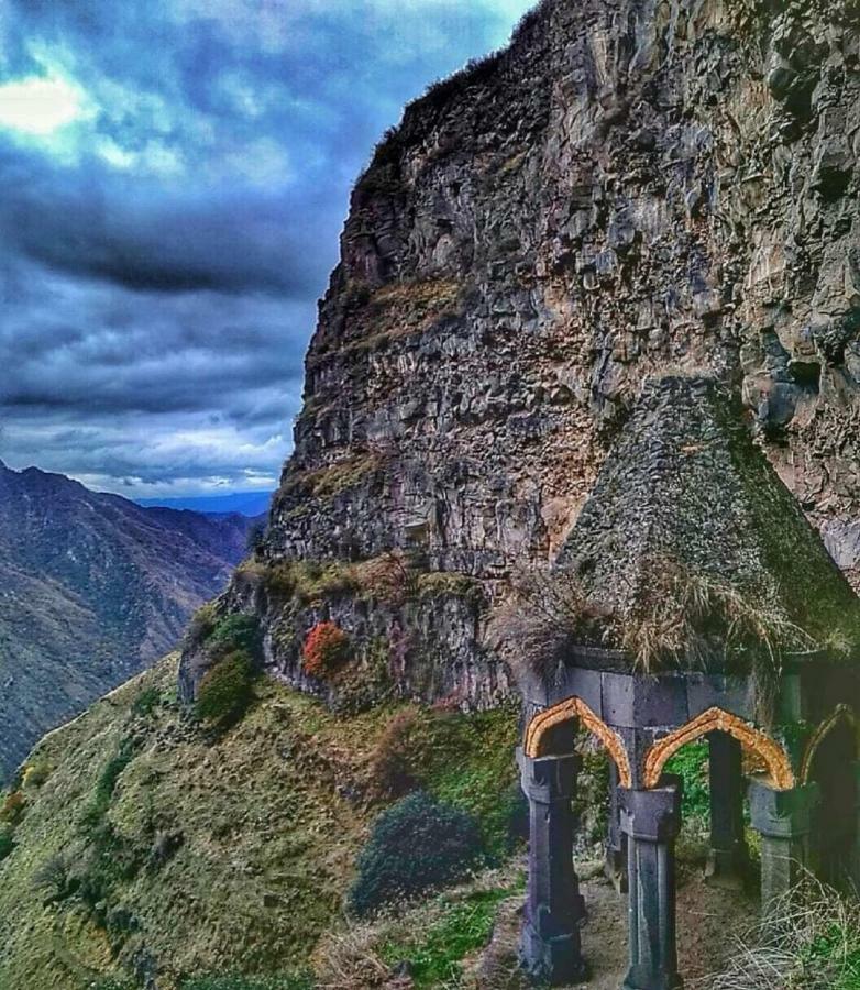 Aghasu Tun B&B Odzun Buitenkant foto
